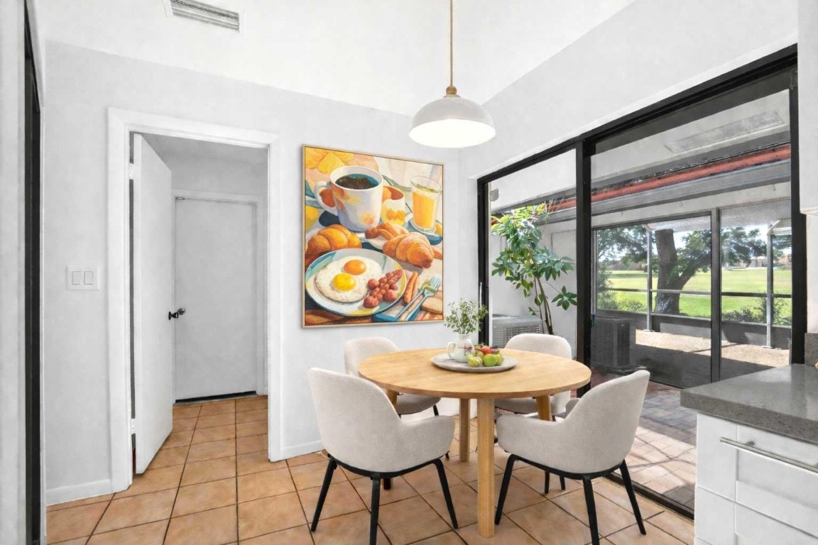 THE HOLLOWS - Residential