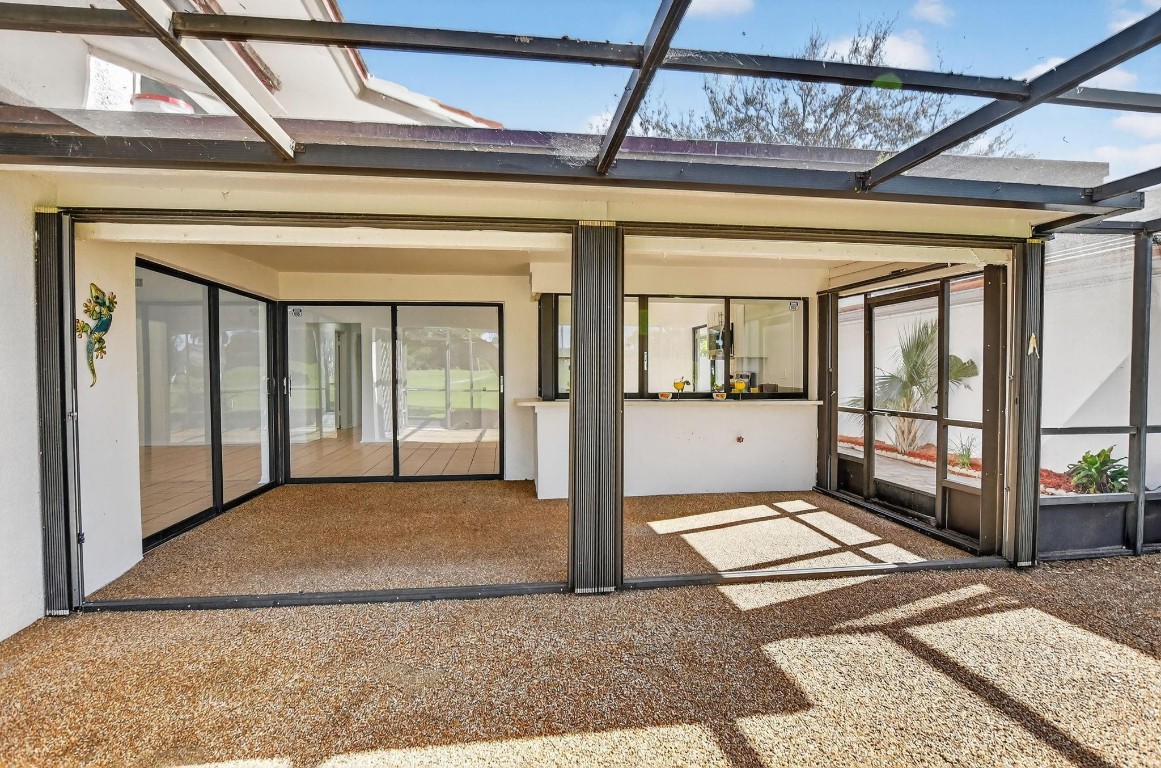 THE HOLLOWS - Residential