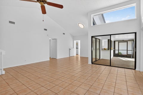 Tiny photo for 661 Hollows Circle, Deerfield Beach, FL 33442 (MLS # F10546100)