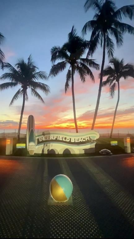 THE HOLLOWS - Residential