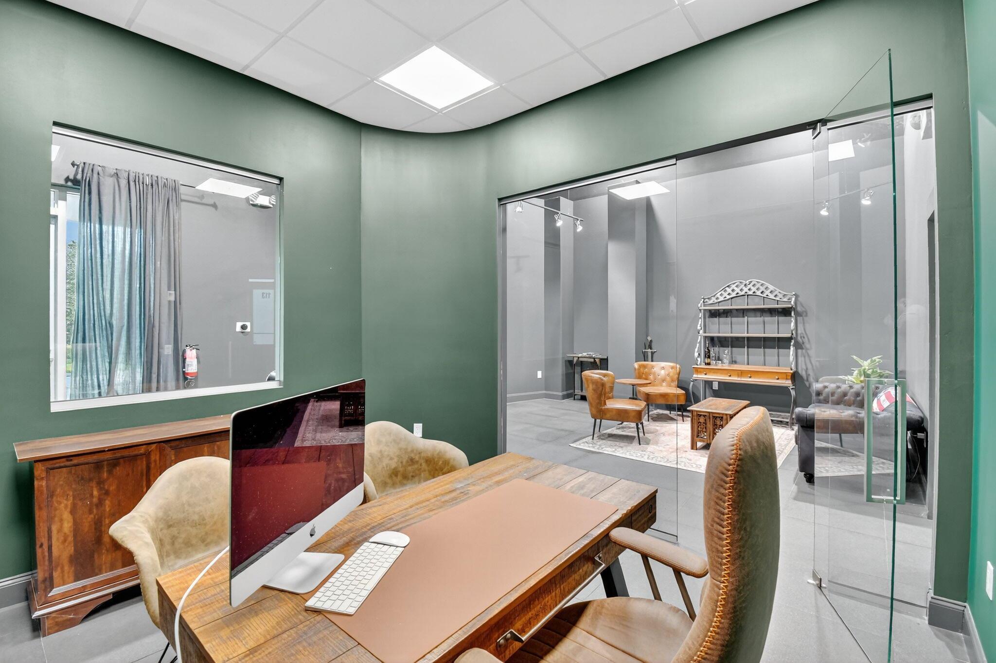 MARINA MILE BUSINESS PARK - Commercial Sale