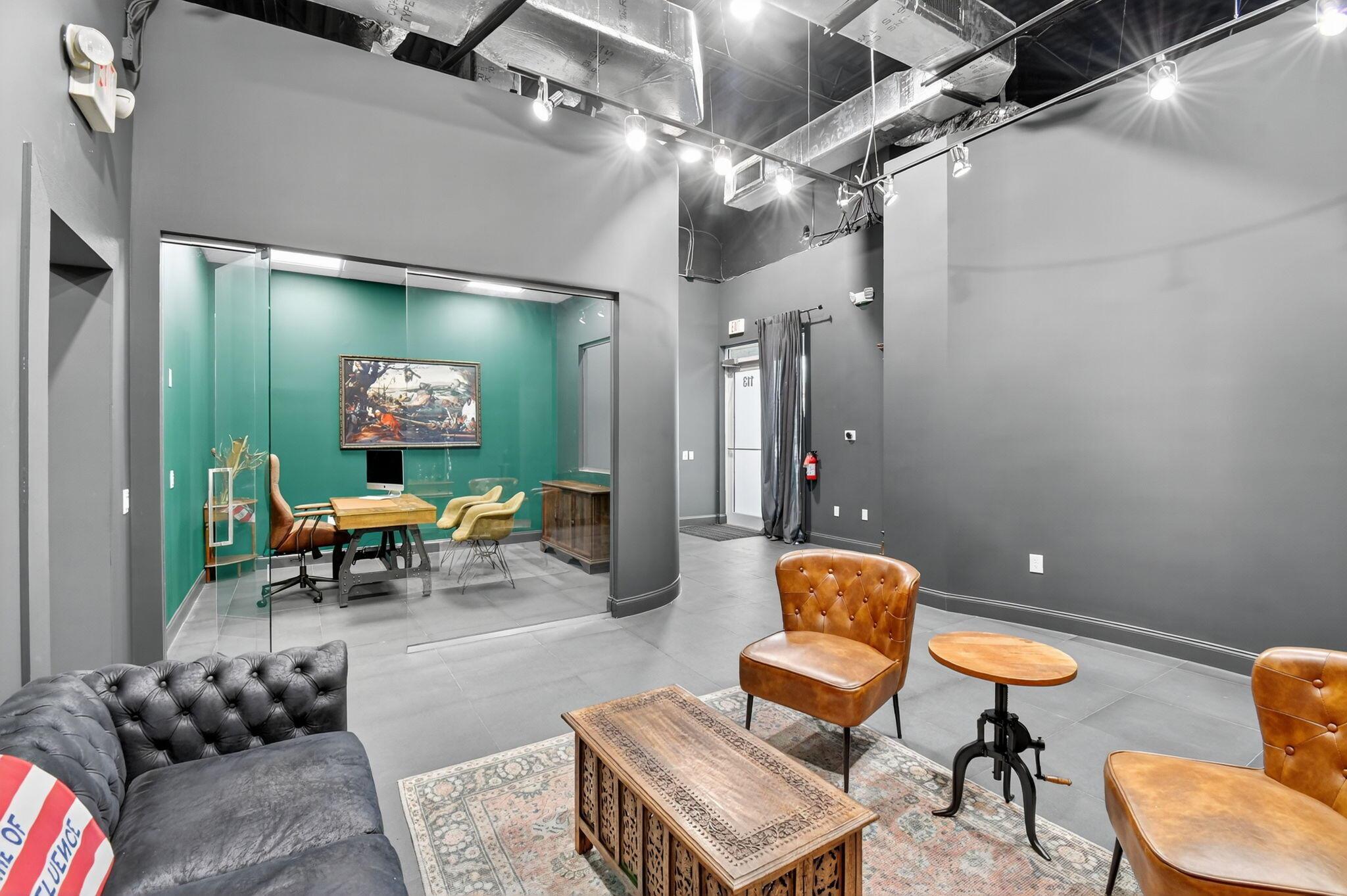 MARINA MILE BUSINESS PARK - Commercial Sale