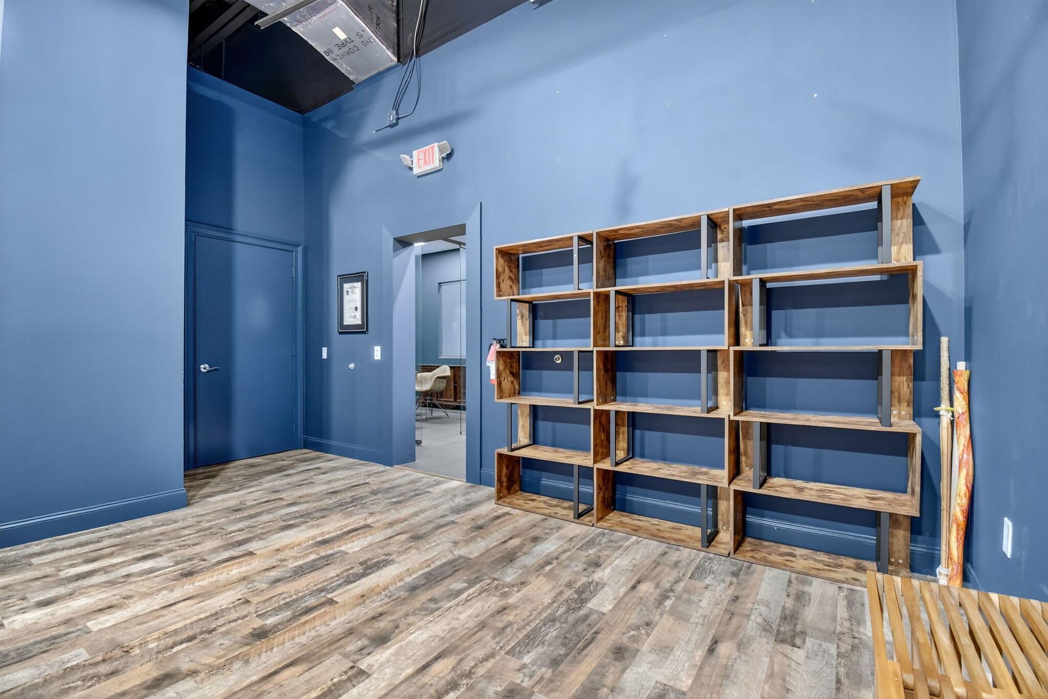 MARINA MILE BUSINESS PARK - Commercial Sale