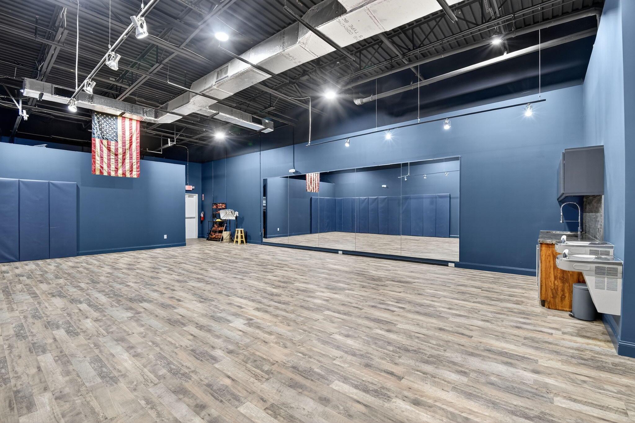 MARINA MILE BUSINESS PARK - Commercial Sale