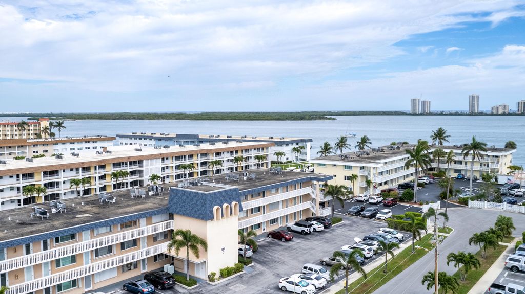 Photo of 111 Doolen Court #301, North Palm Beach, FL 33408 (MLS # R11119047)
