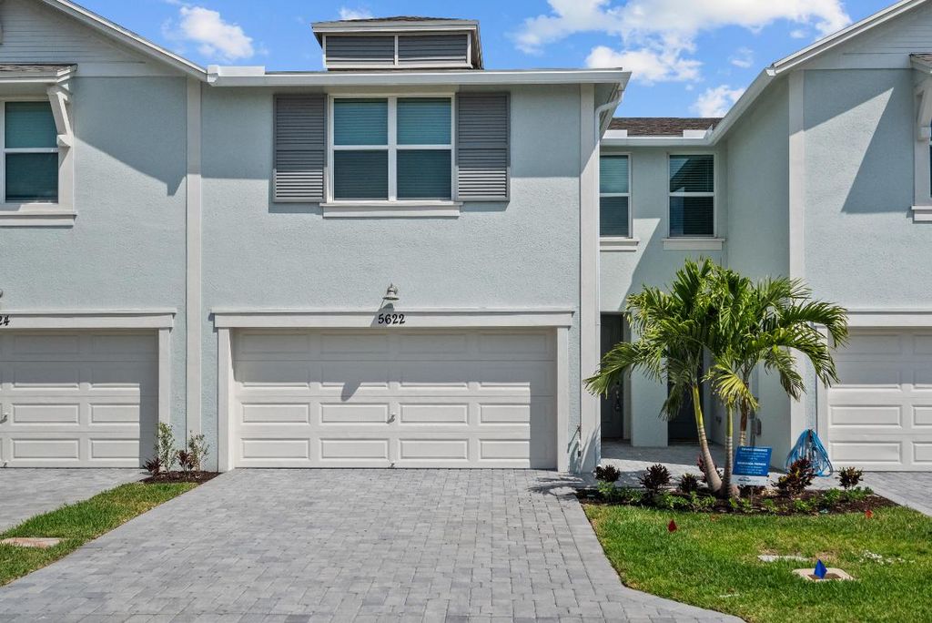 Photo of 5622 SE Edgewater Circle, Stuart, FL 34997 (MLS # R10968698)