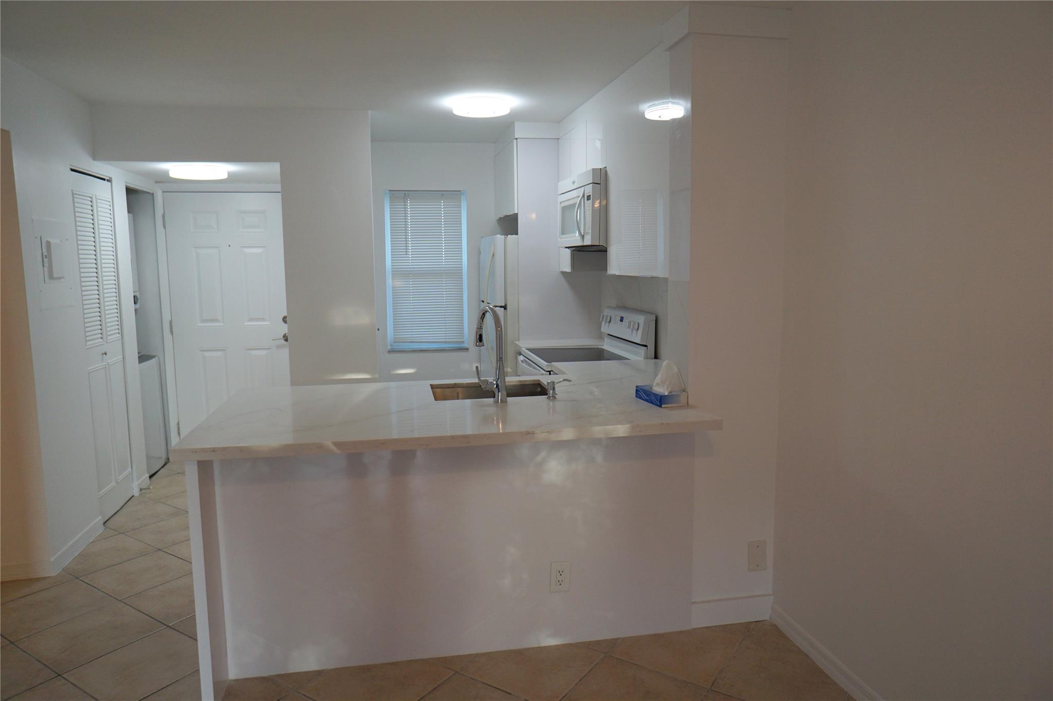 2216 N Cypress Bend Dr 509