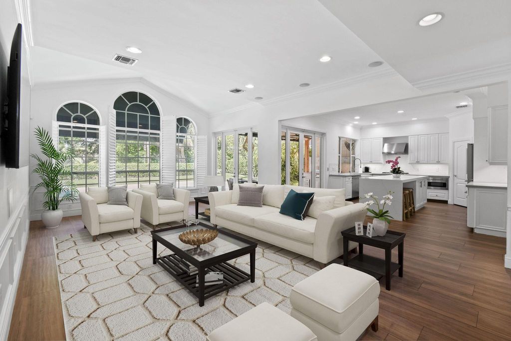 Photo of 172 Satinwood Lane, Palm Beach Gardens, FL 33410 (MLS # R11016042)