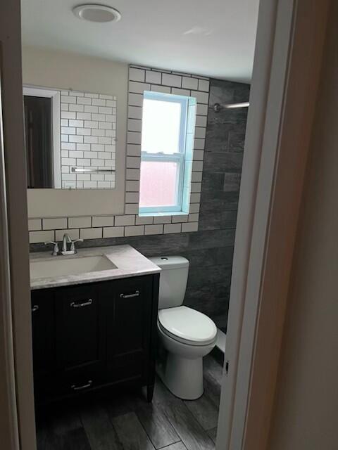 STRATFORD H CONDOMINIUM - Residential Lease