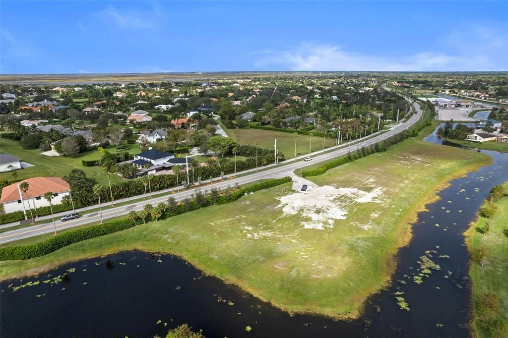 2500 Aero Club Dr