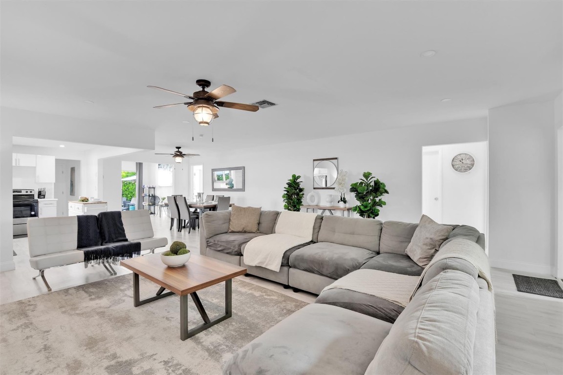 SOUTH DANIA HEIGHTS AMEN - Residential