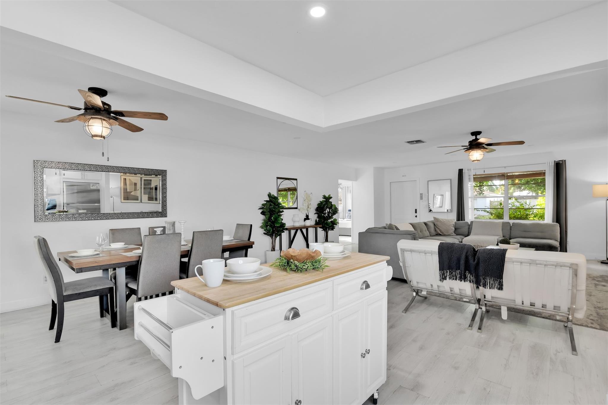 SOUTH DANIA HEIGHTS AMEN - Residential