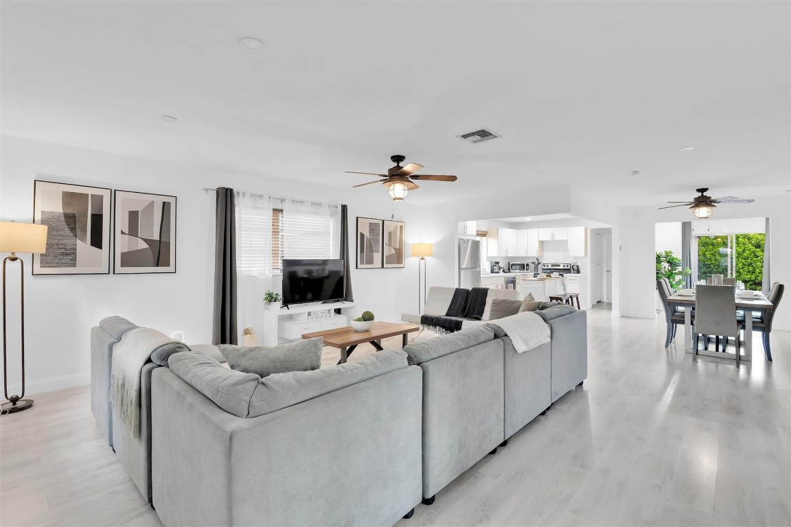 SOUTH DANIA HEIGHTS AMEN - Residential