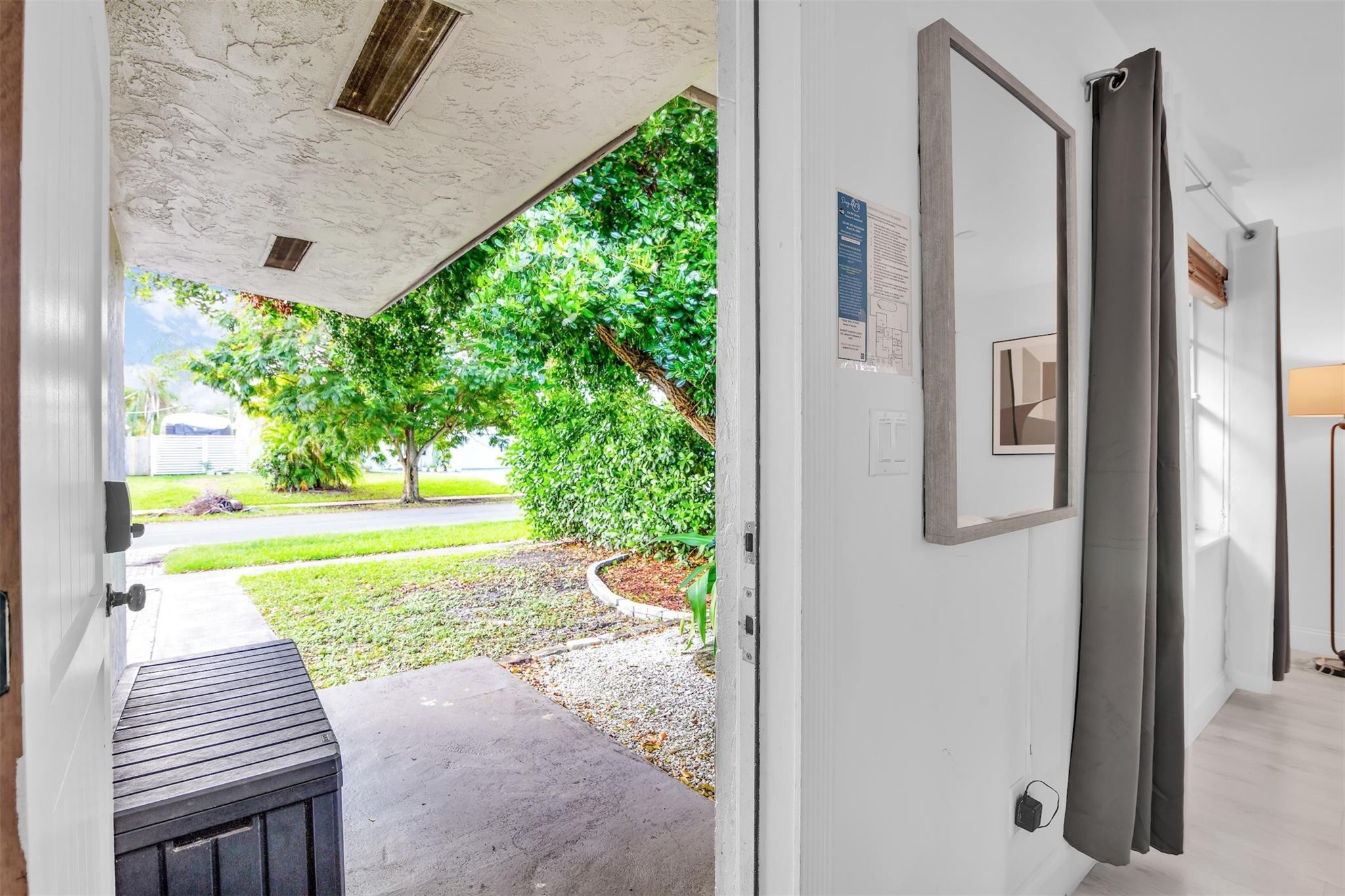 SOUTH DANIA HEIGHTS AMEN - Residential