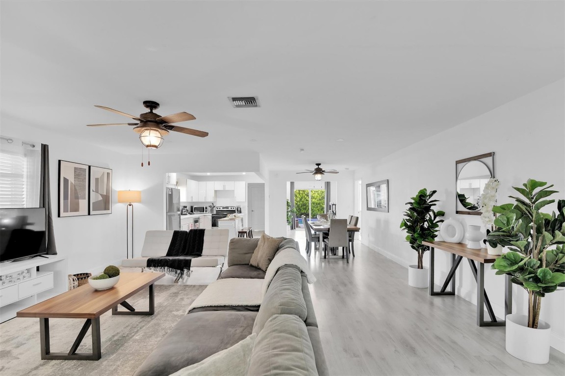 SOUTH DANIA HEIGHTS AMEN - Residential