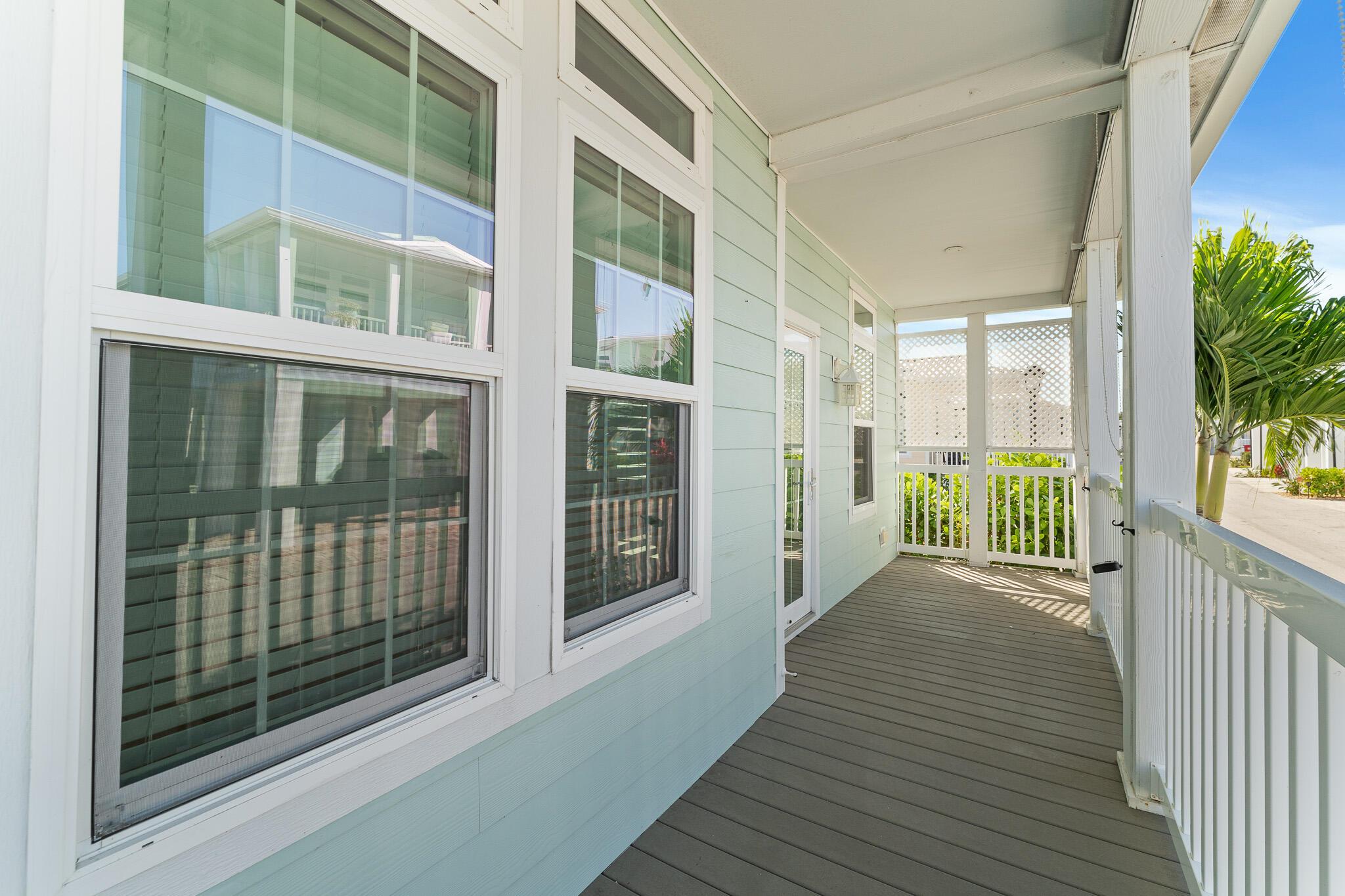 165 NE Buoy, Jensen Beach, FL, 34957/$279,900 3 165 NE Buoy