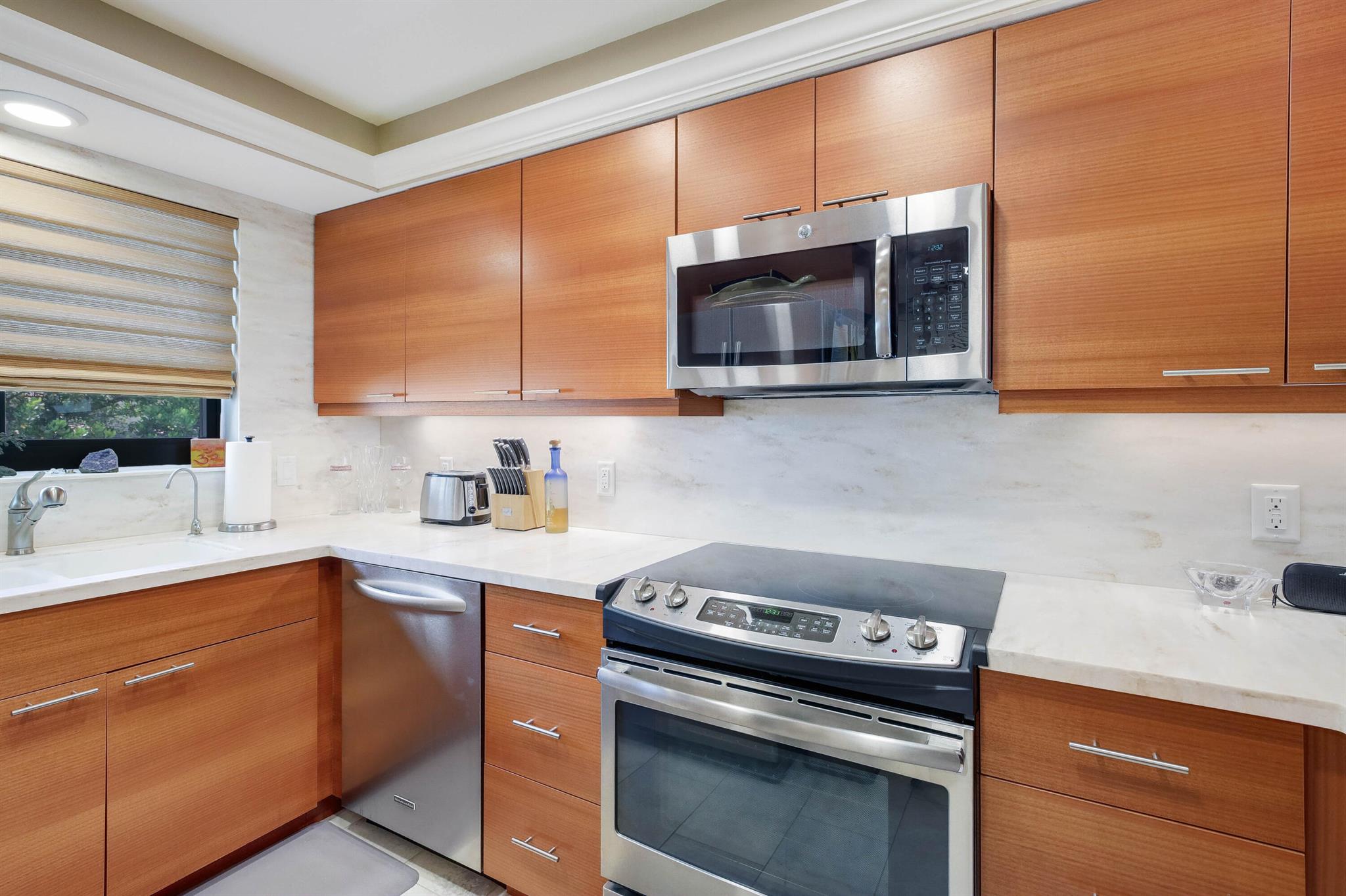 JUNO SHORES RESORT CONDO - Residential Lease