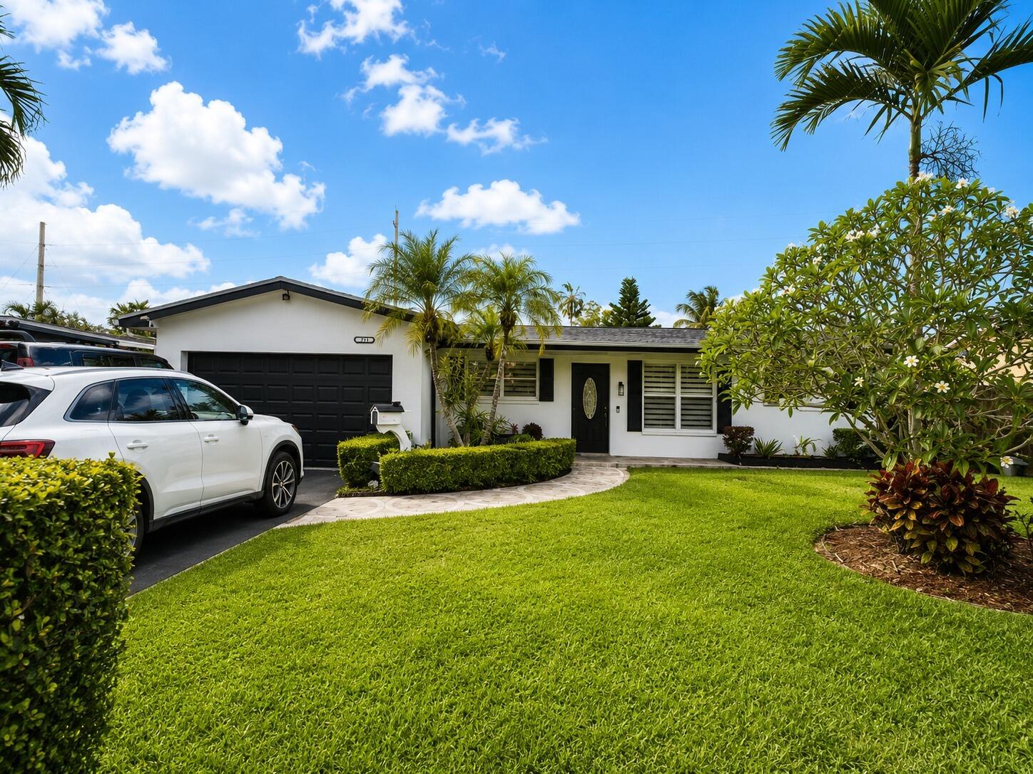 SUNSET ISLES SEC 3 - Residential
