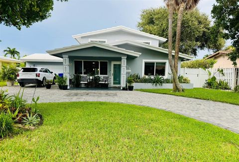 A home in Lauderdale By The Sea