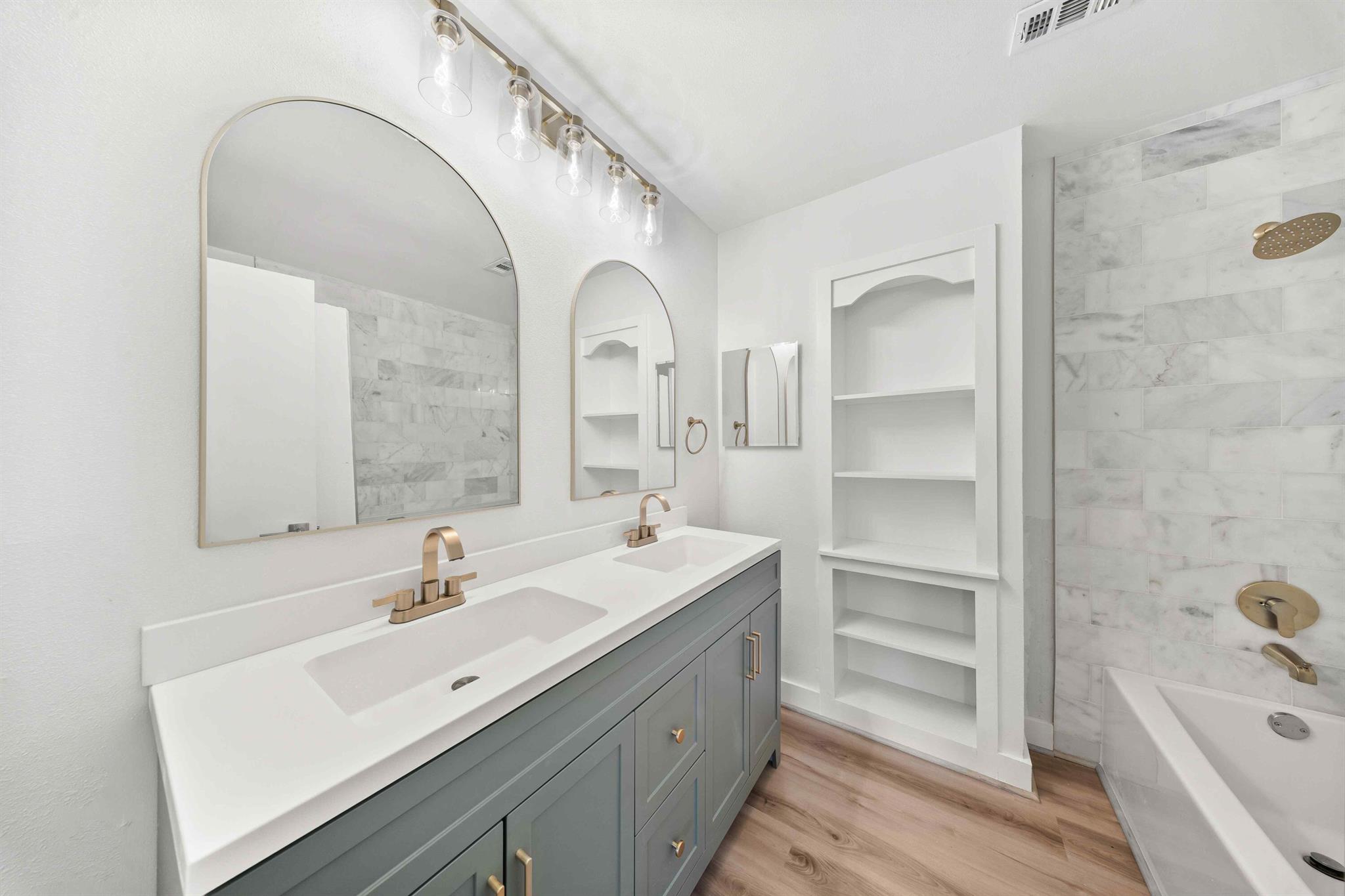 SECOND / FIRST REPLAT IN - Residential Lease