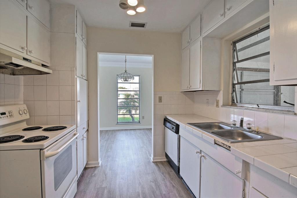 SEBASTIAN HIGHLANDS SUB UNIT 9 - Residential