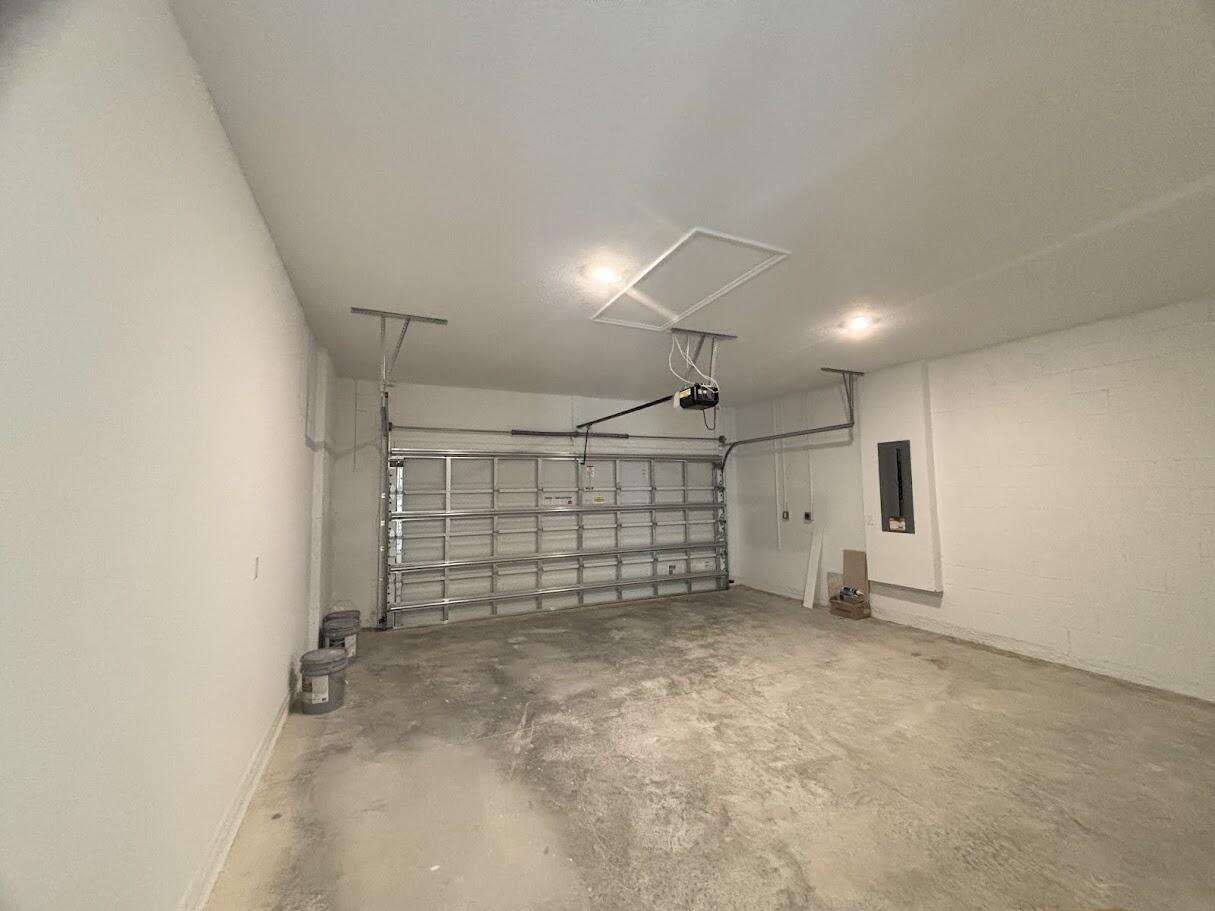 VERANO SOUTH PUD 1 - POD G - PLAT NO. 1 - Residential Lease