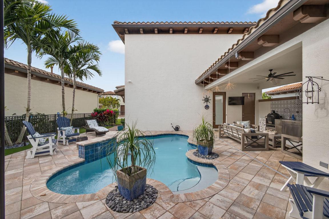 ALTON NEIGHBORHOOD - Residential