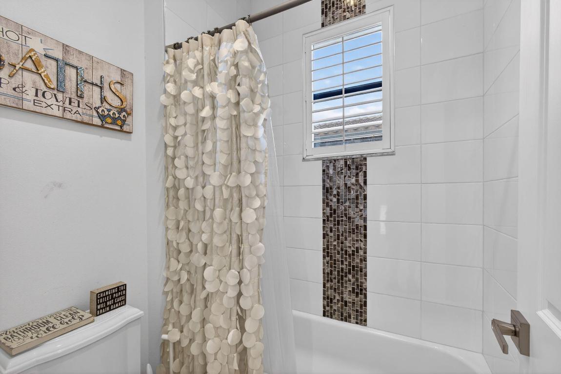 ALTON NEIGHBORHOOD - Residential