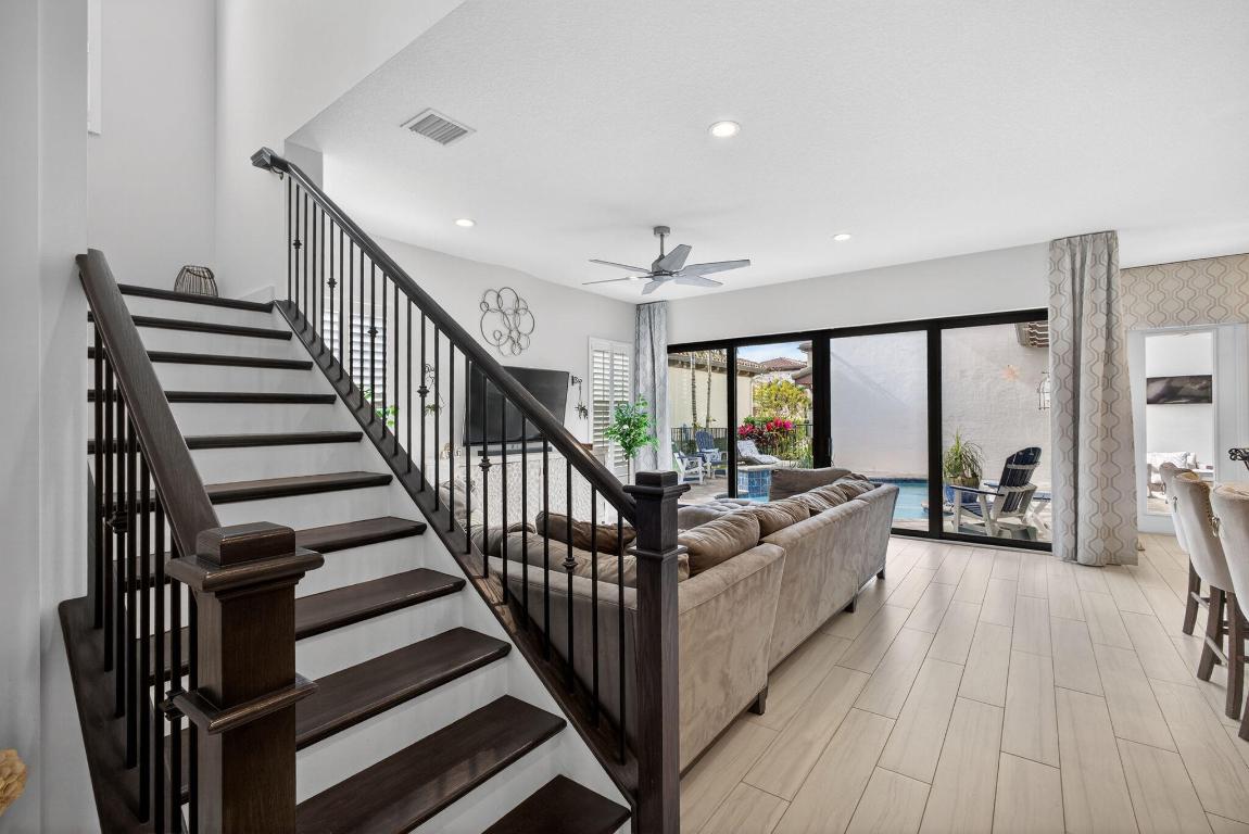 ALTON NEIGHBORHOOD - Residential