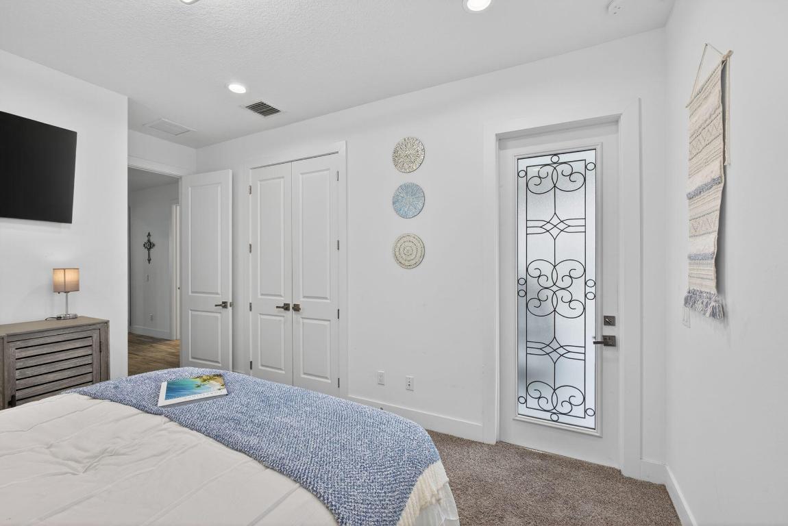 ALTON NEIGHBORHOOD - Residential