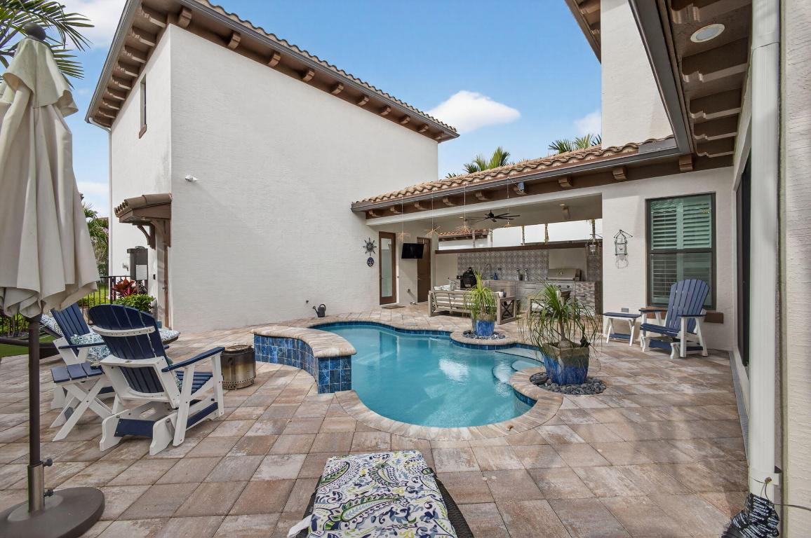 ALTON NEIGHBORHOOD - Residential