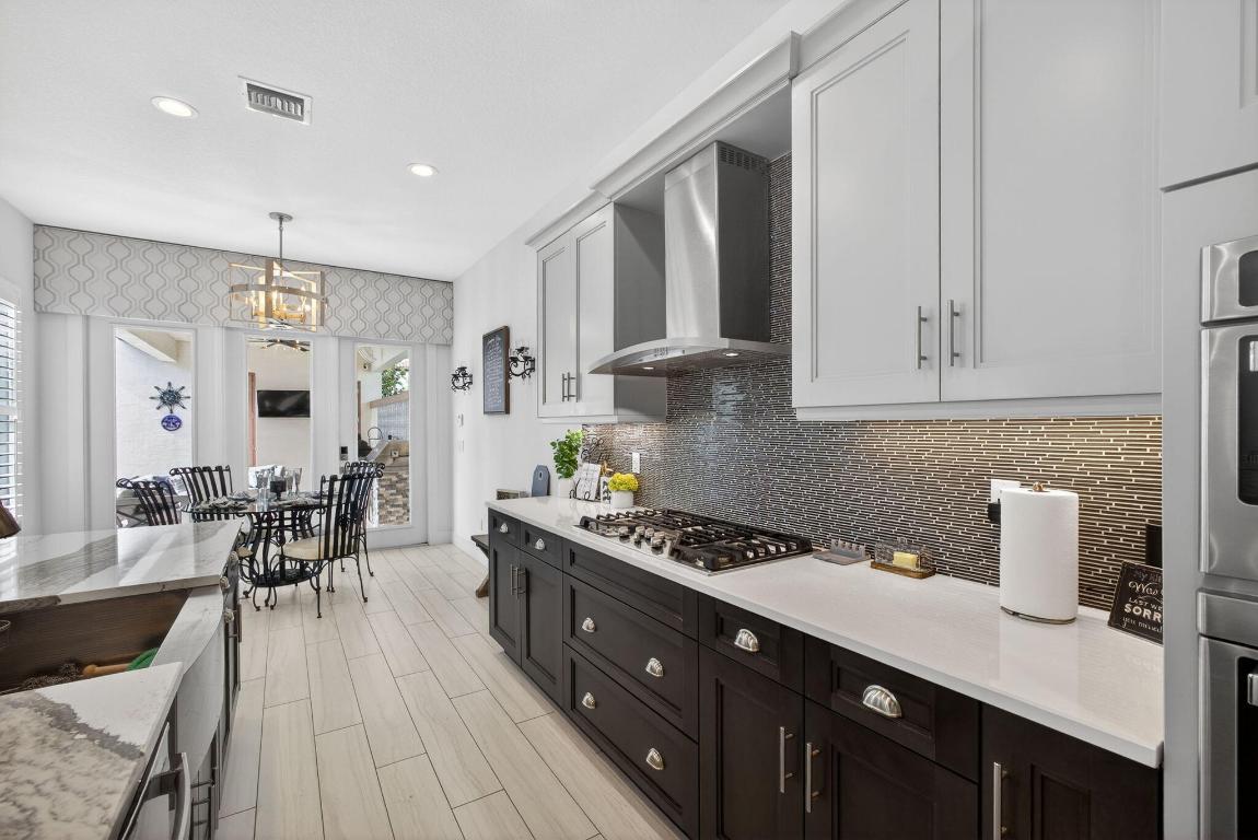 ALTON NEIGHBORHOOD - Residential