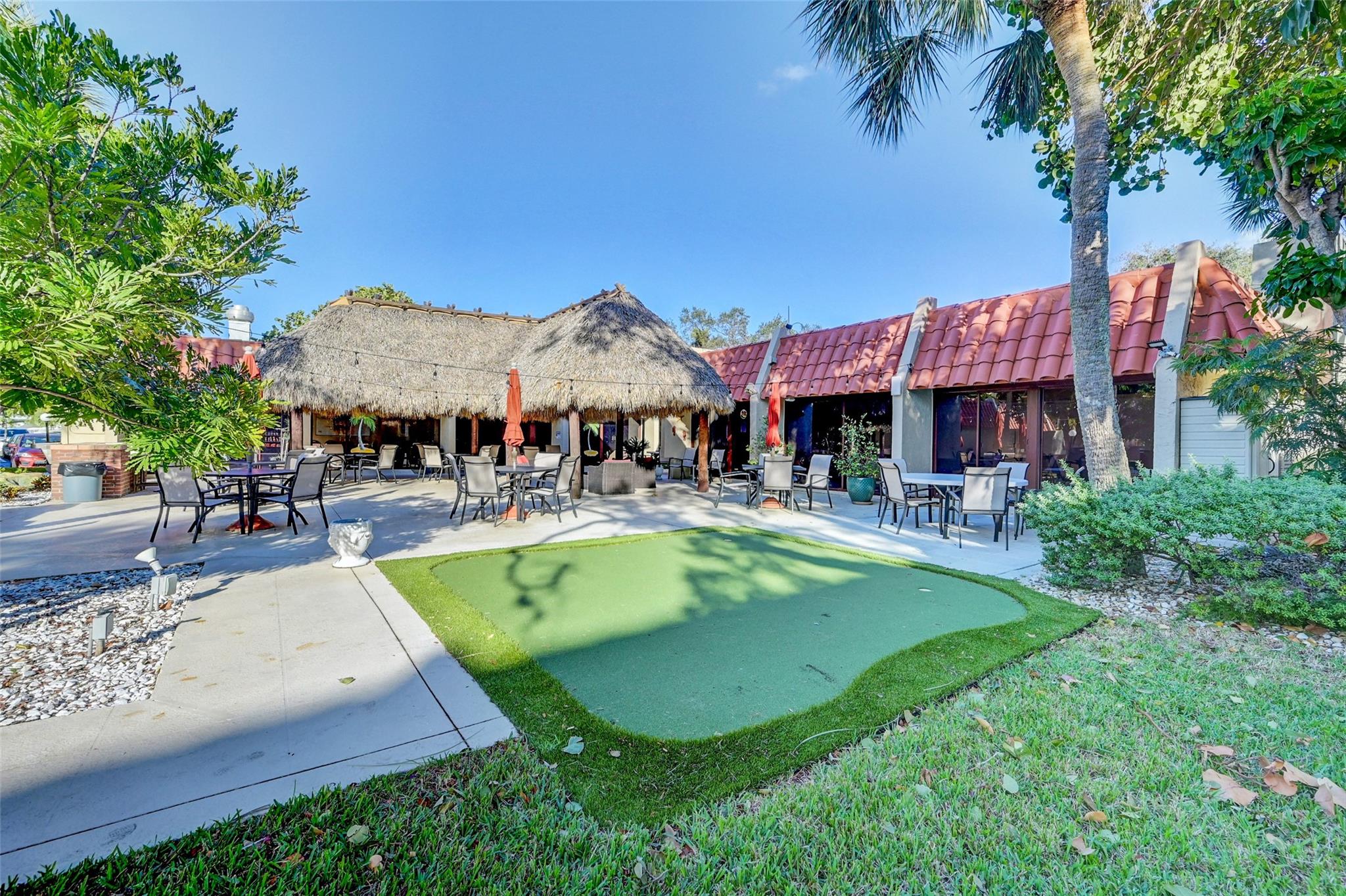 Island Club - Residential