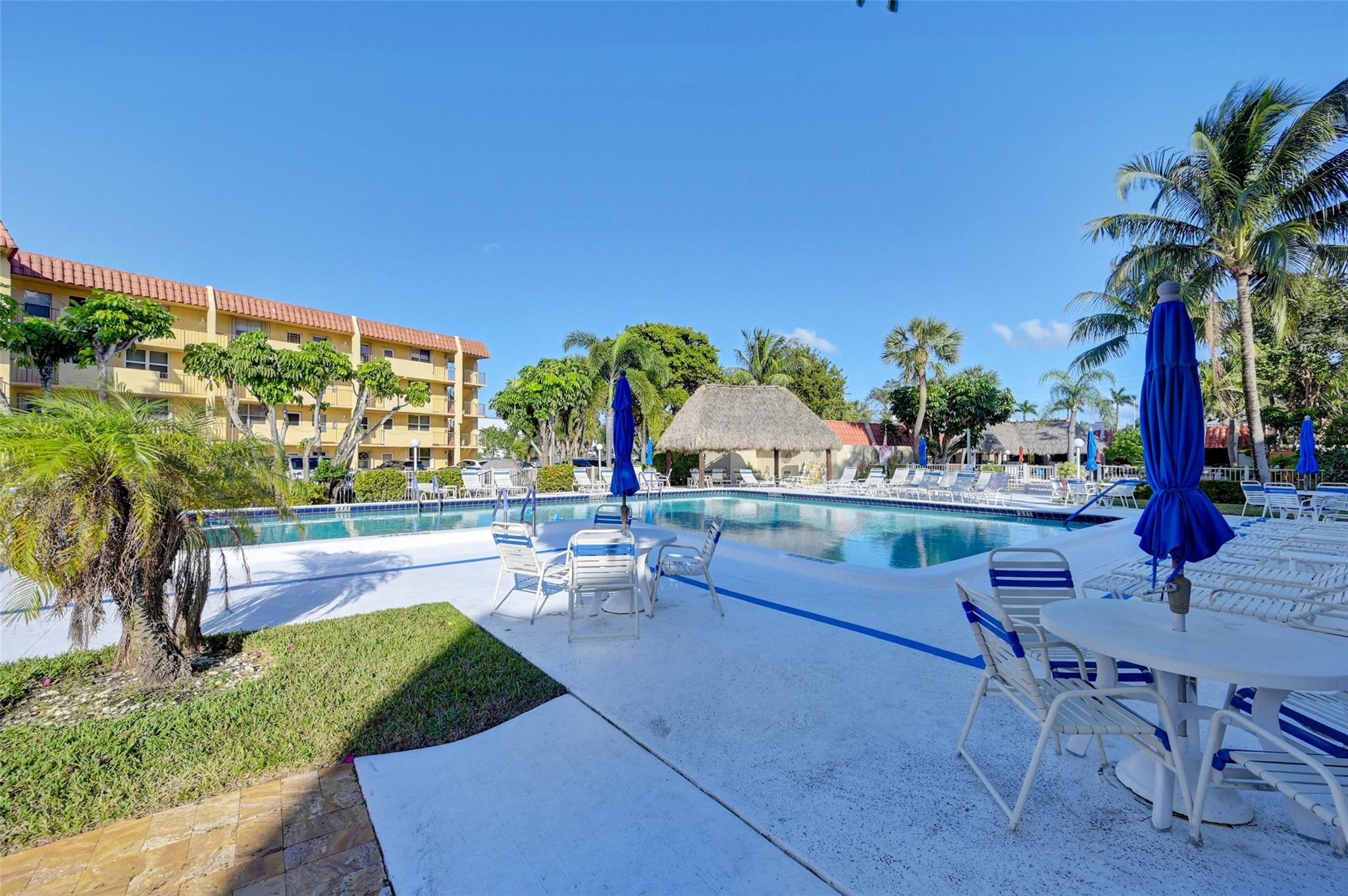 Island Club - Residential