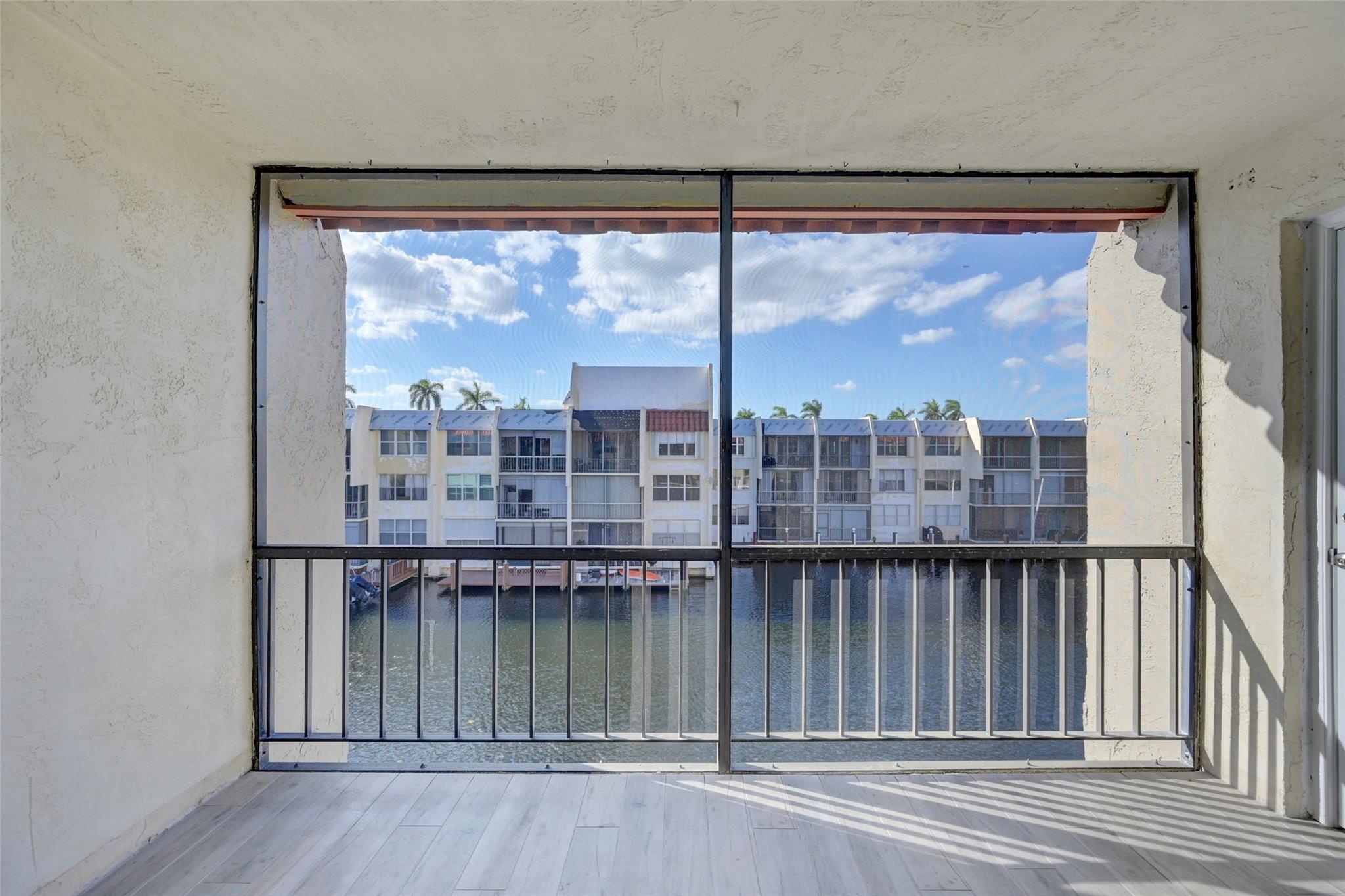 Island Club - Residential