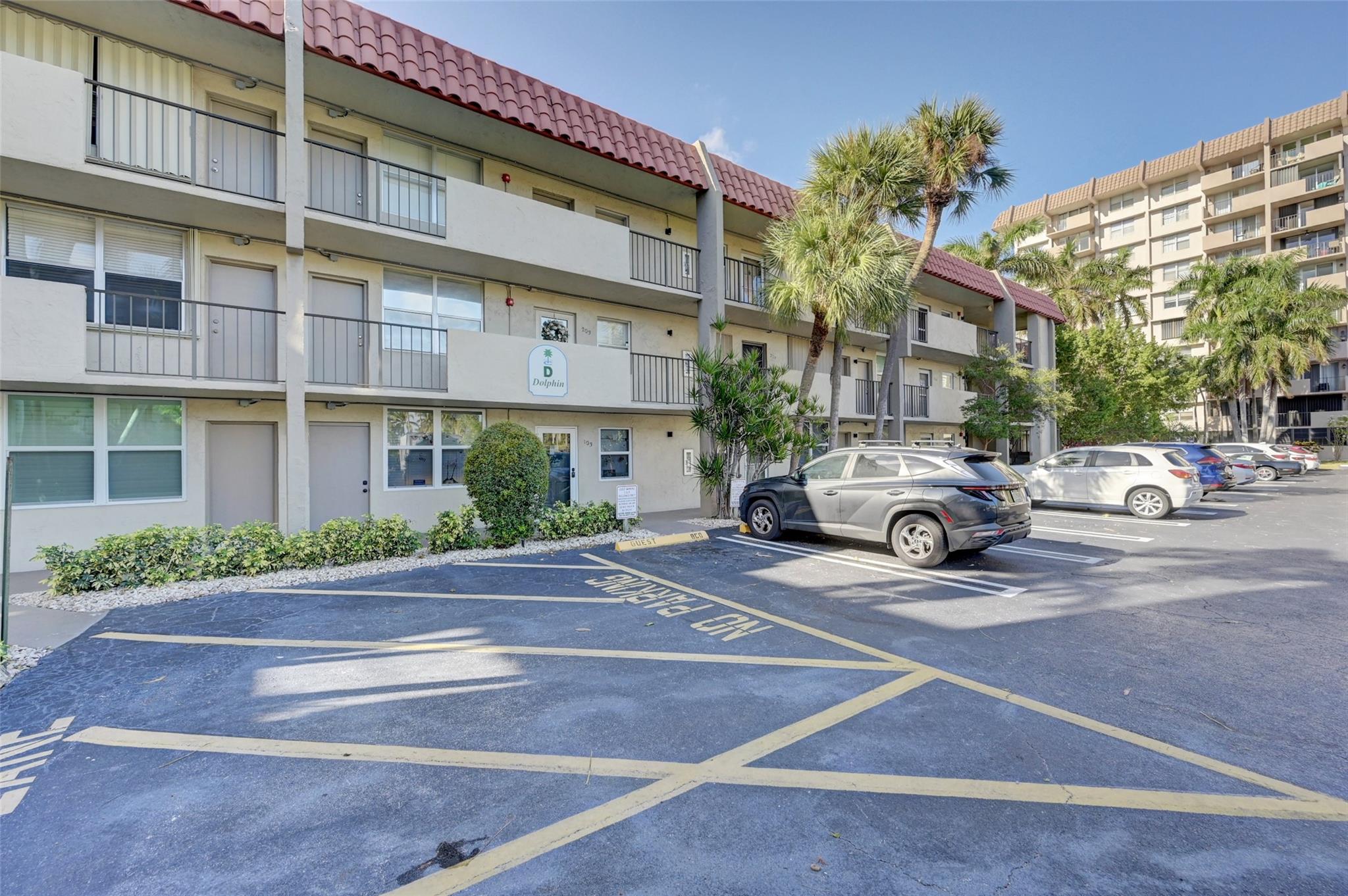 Island Club - Residential