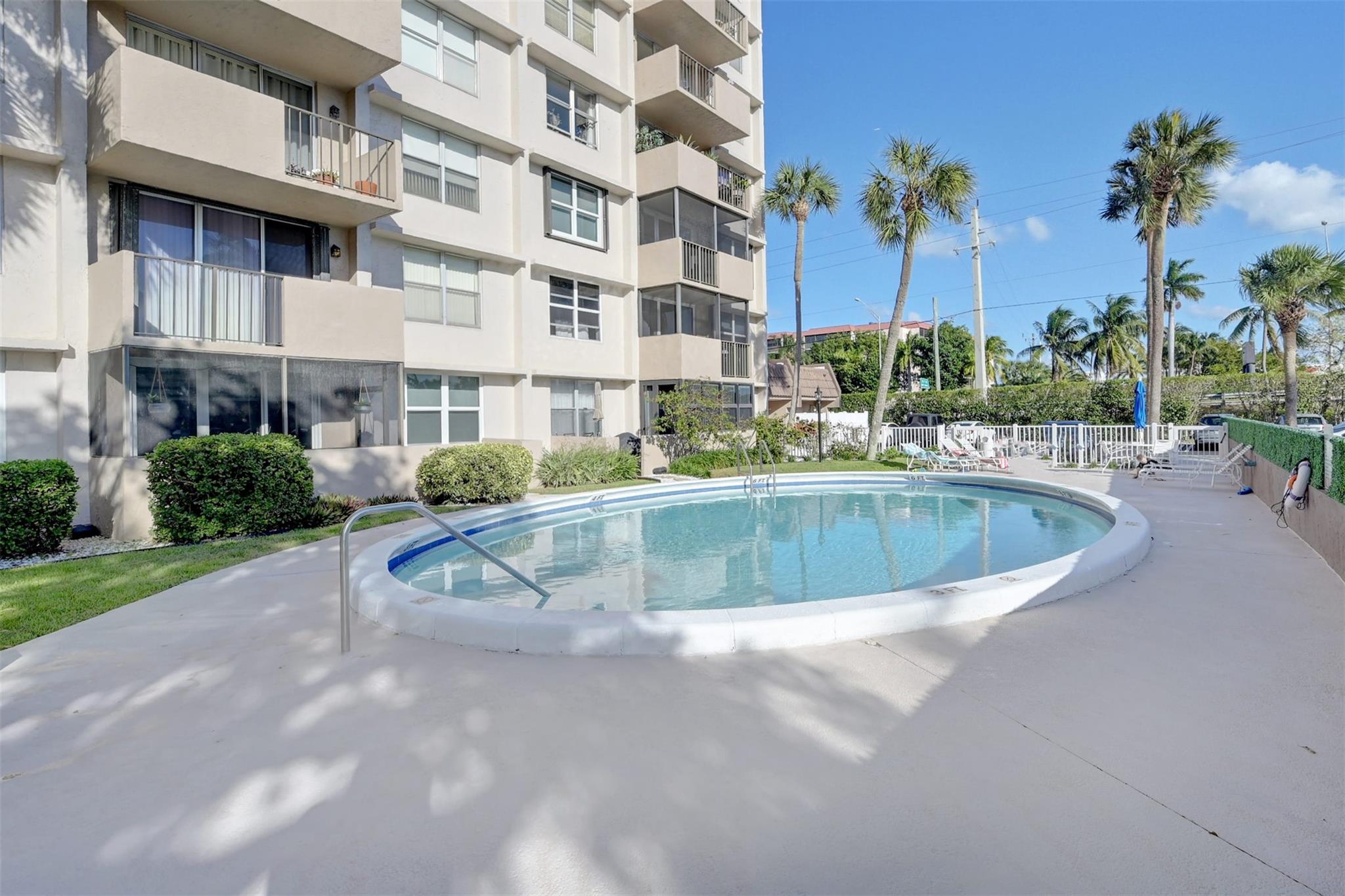 Island Club - Residential
