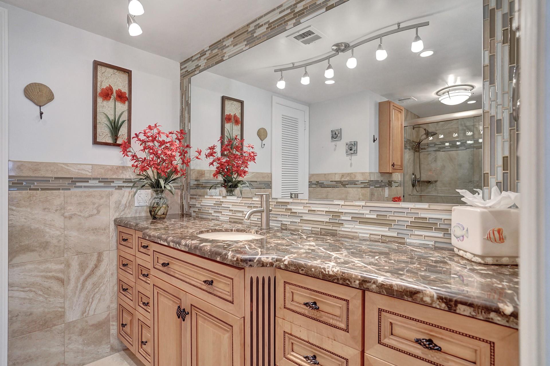 The Commodore - Residential Lease