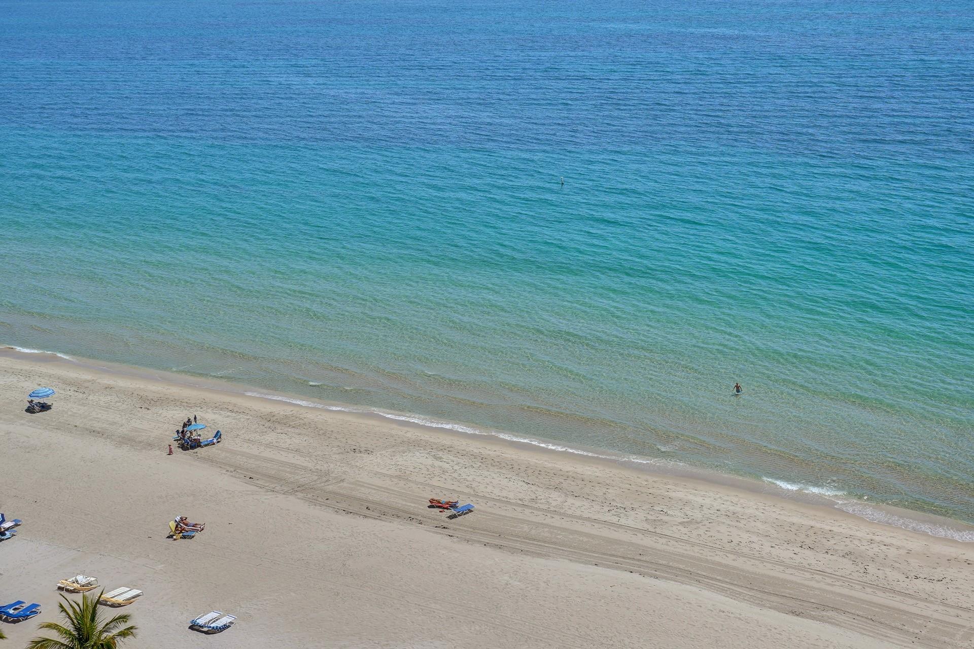 The Commodore - Residential Lease