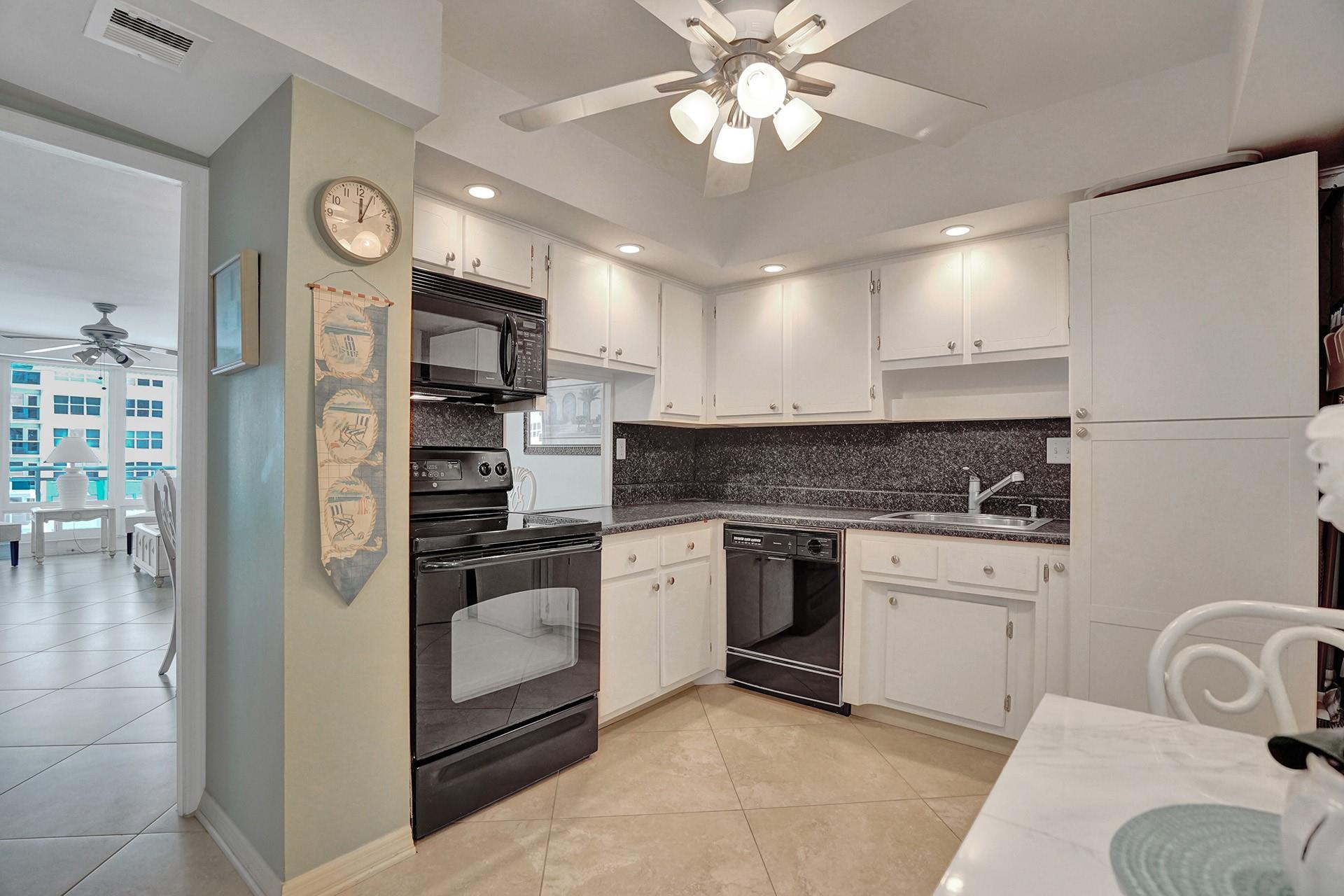 The Commodore - Residential Lease