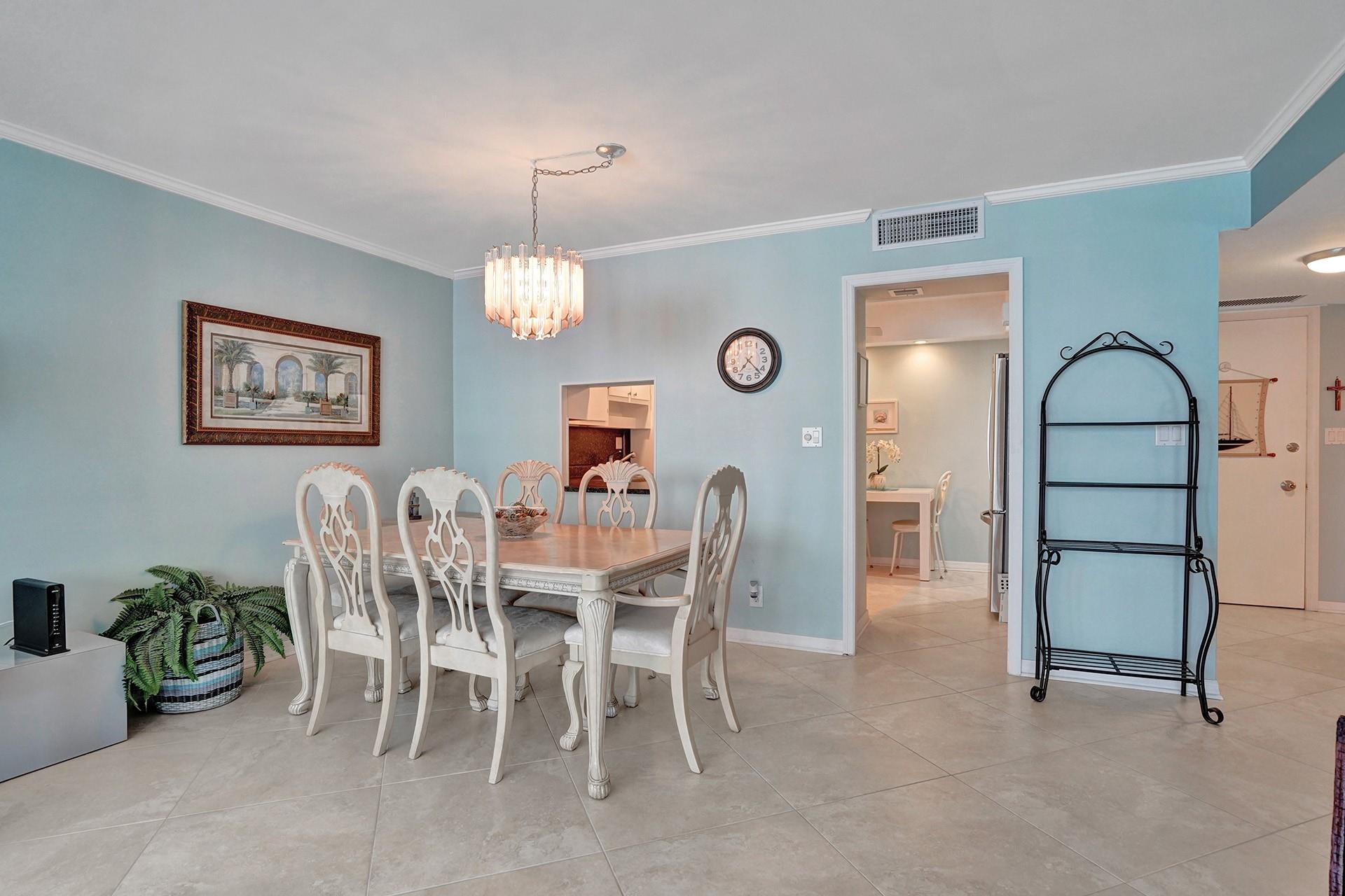 The Commodore - Residential Lease