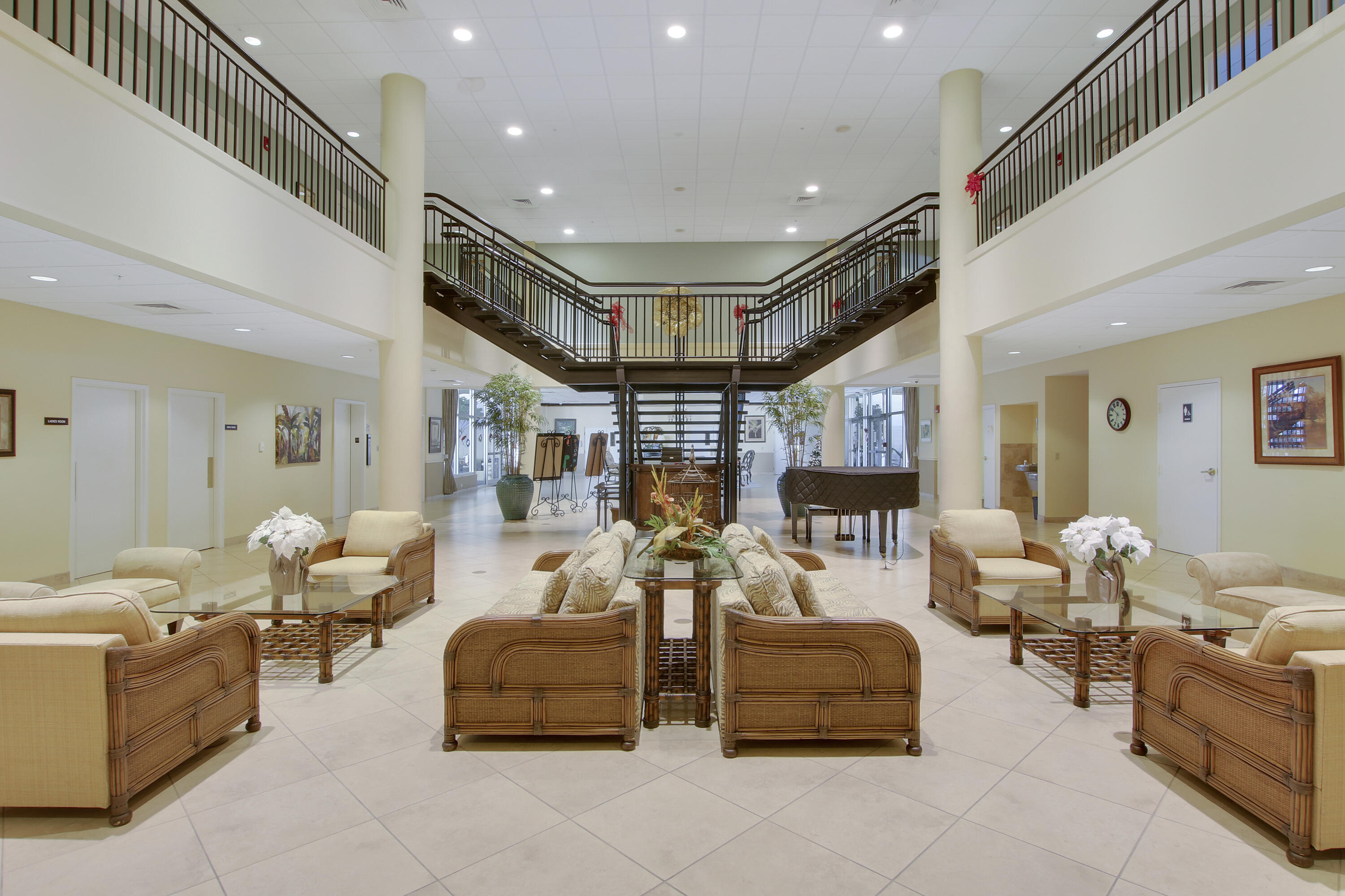 VILLAGE ROYALE GREENTREE CONDO - Residential Lease