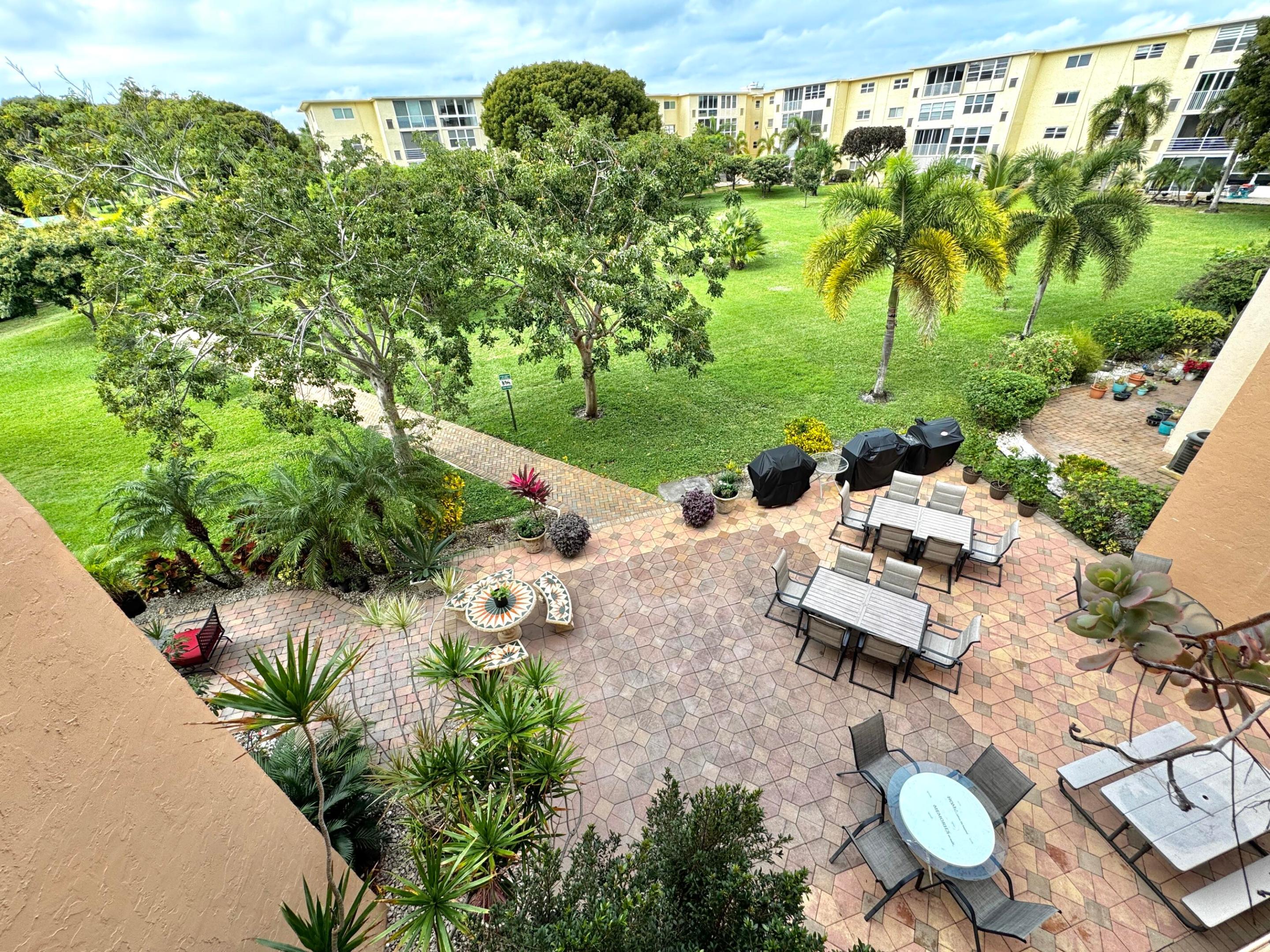 VILLAGE ROYALE GREENTREE CONDO - Residential Lease