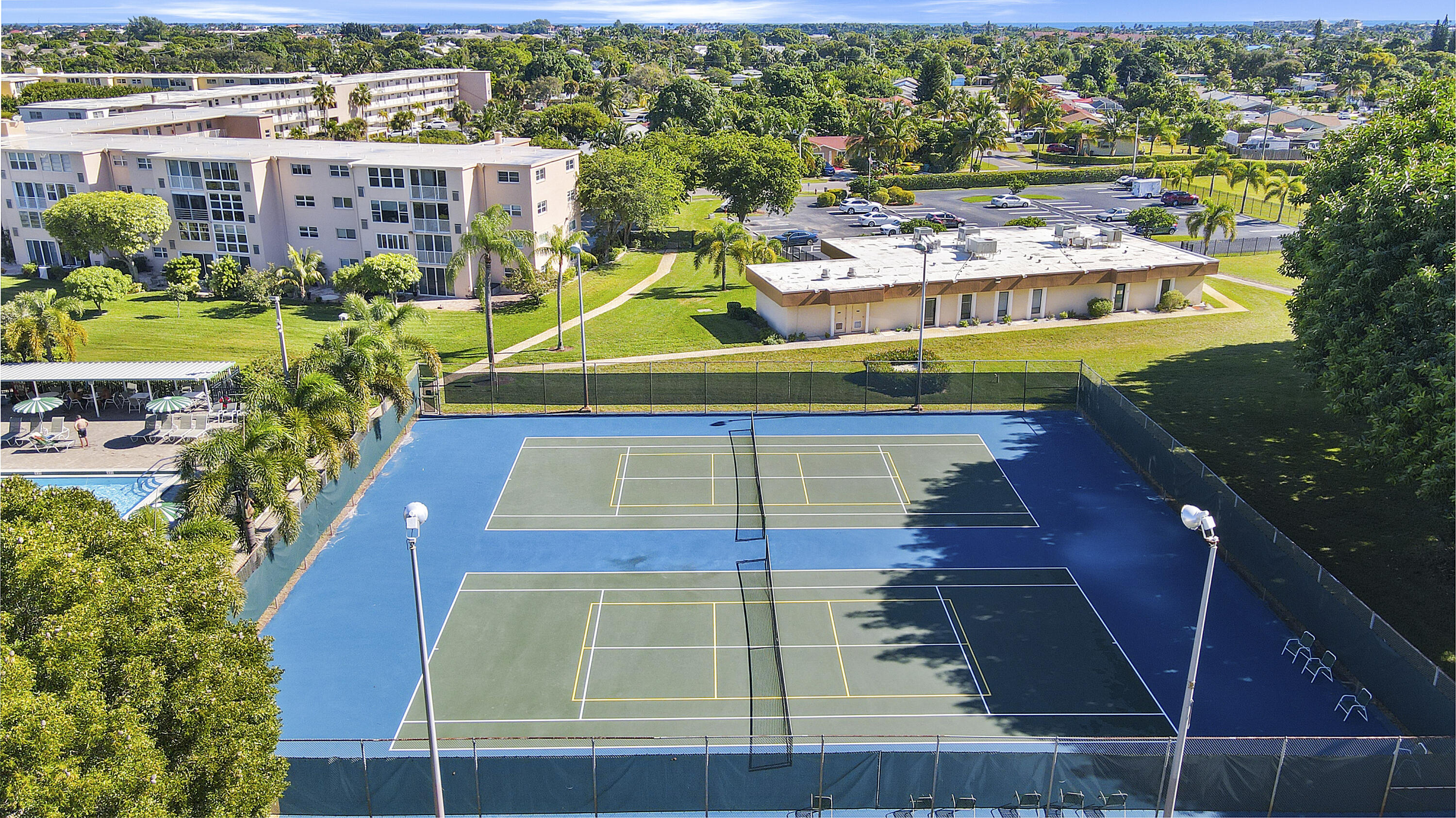 VILLAGE ROYALE GREENTREE CONDO - Residential Lease
