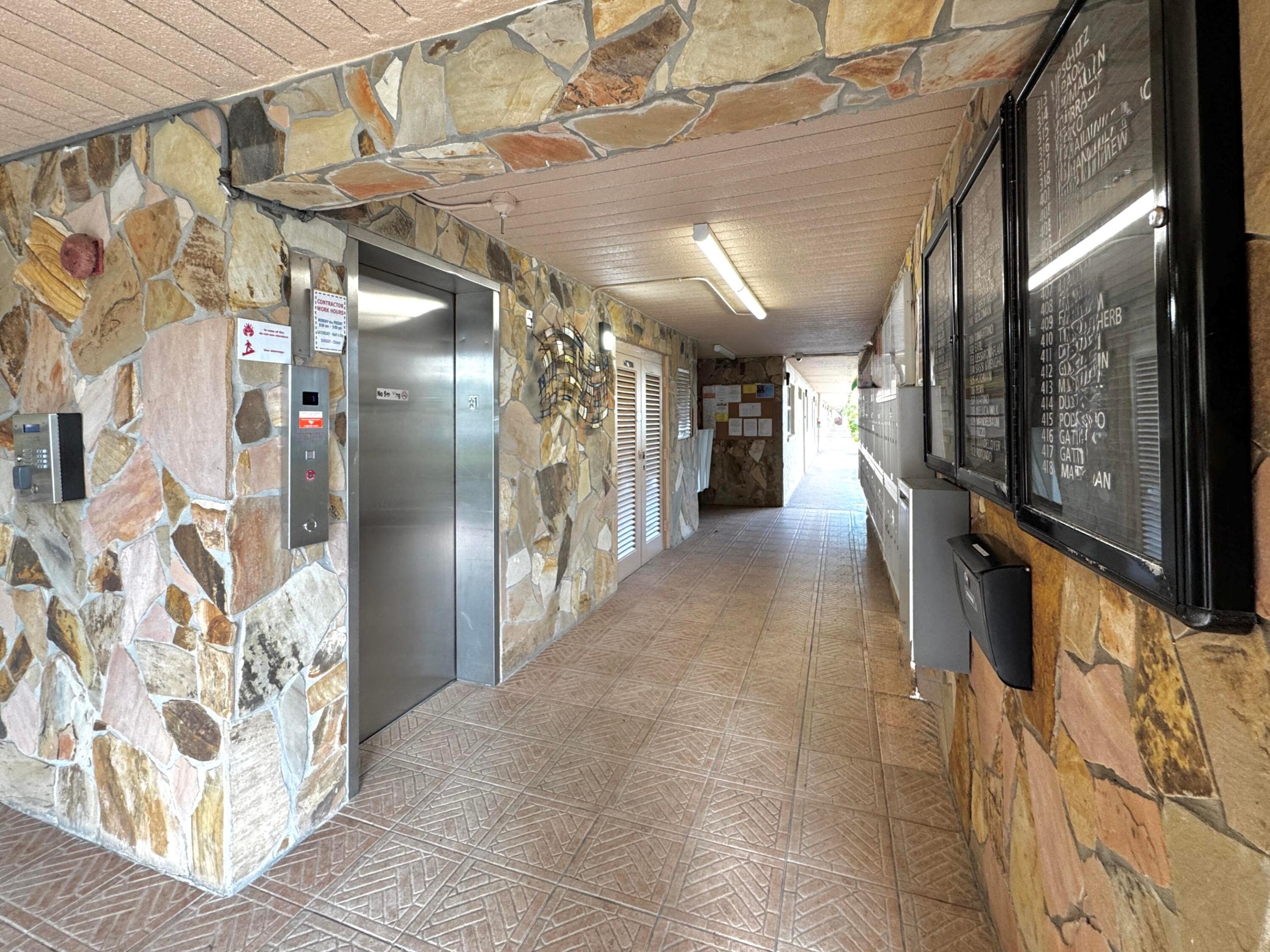 VILLAGE ROYALE GREENTREE CONDO - Residential Lease