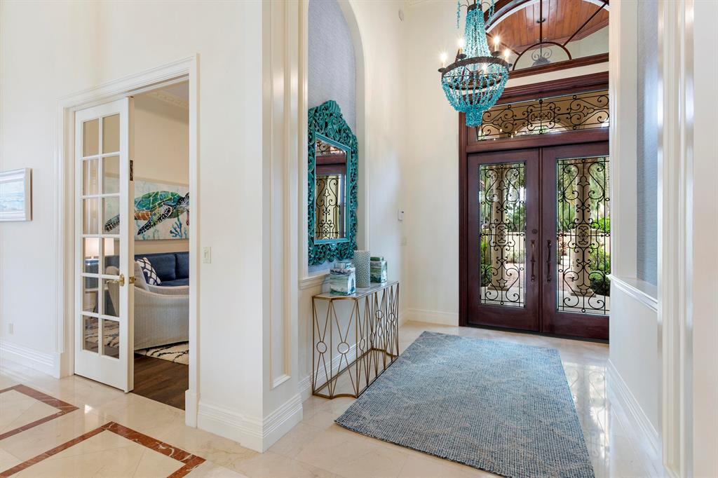 ADMIRALS COVE - Residential