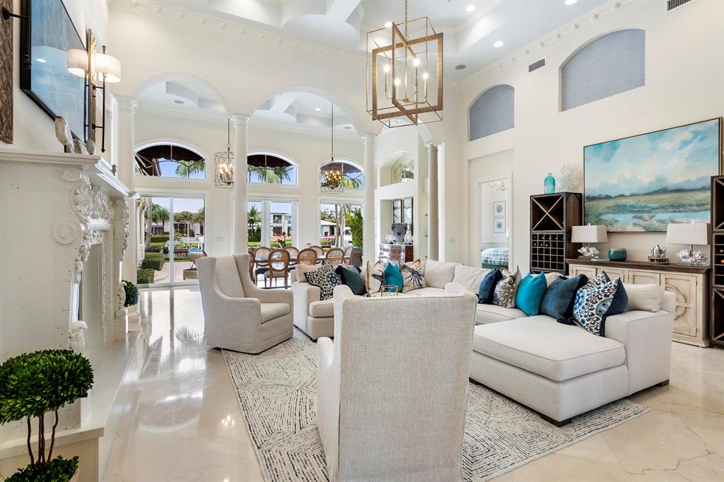 ADMIRALS COVE - Residential