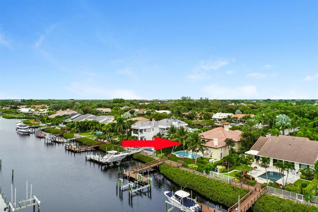 ADMIRALS COVE - Residential