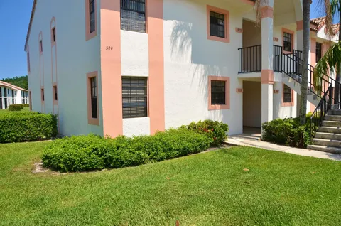 320 Norwood Terrace Unit N113, Boca Raton, FL MLS: R11074141