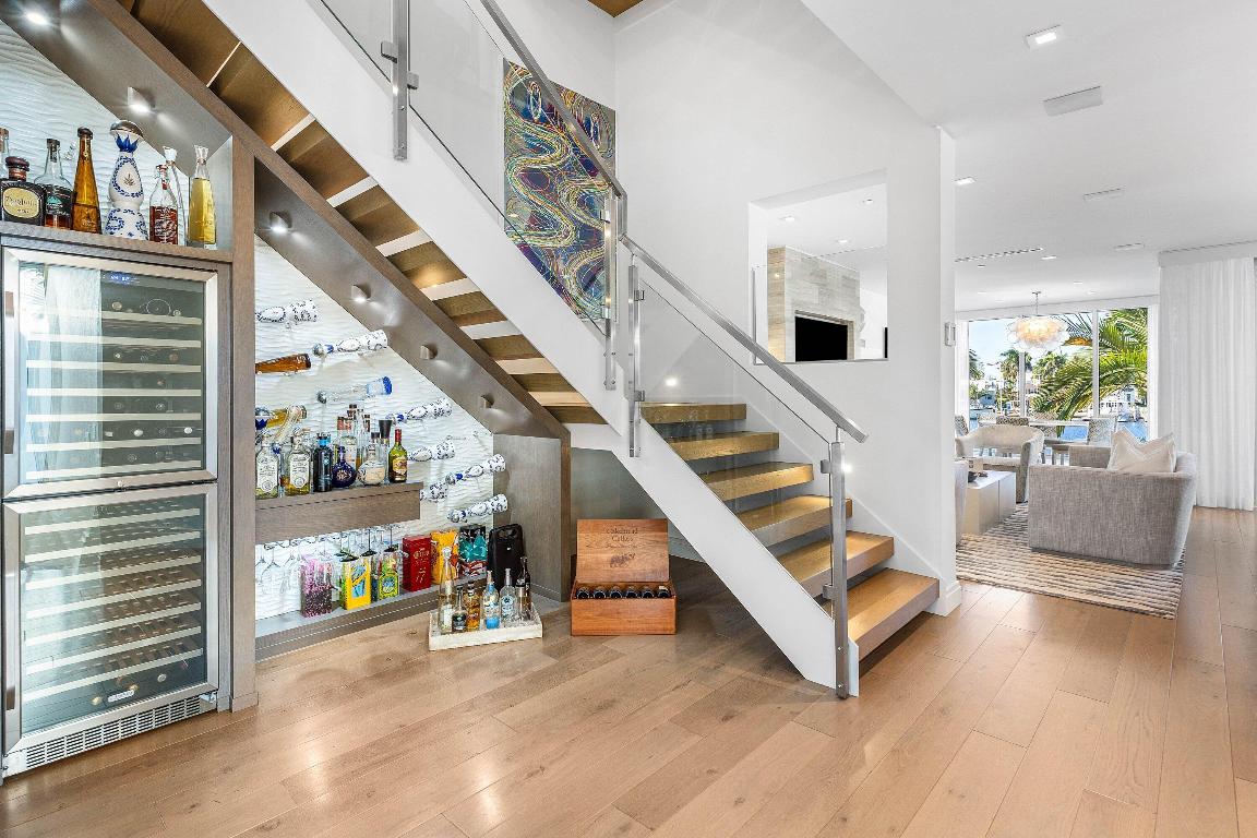 SEAGATE YACHT CLUB - Residential